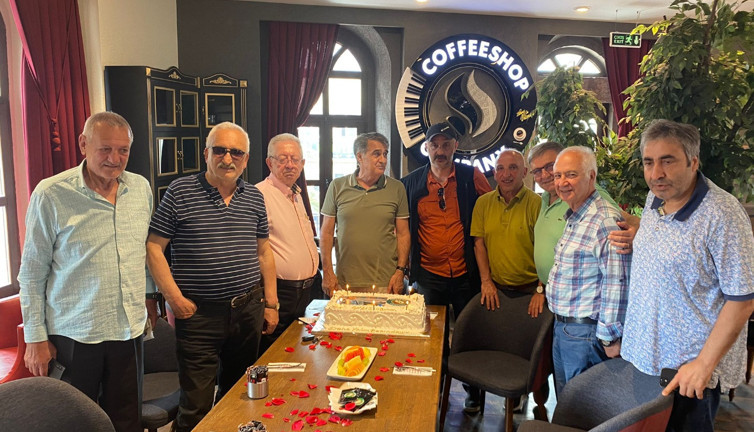 Şenol Güneş'e sürpriz doğum günü kutlamasında dikkat çeken detay
