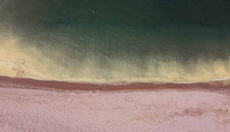 Bartın Amasra'da denize kimse adım bile atamıyor