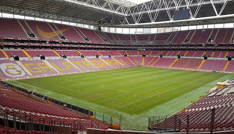 Galatasaray'ın stadının adı değişiyor: Bakın ne olacak?