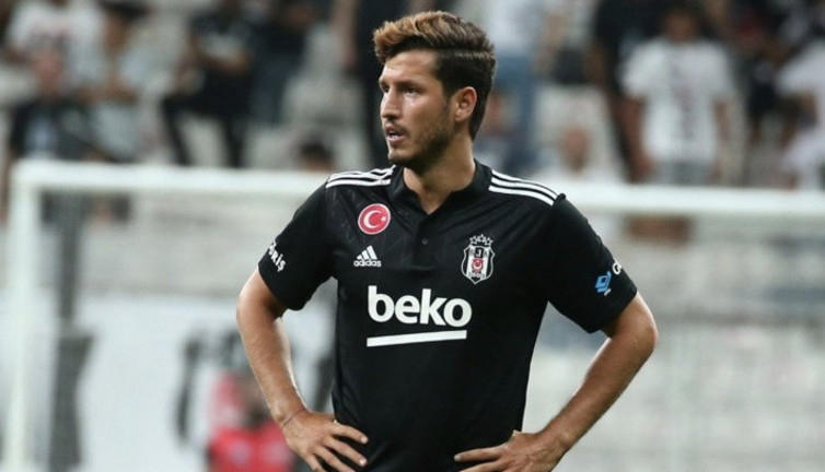 Menajeri açıkladı. Salih Uçan Beşiktaş'ta kalacak mı