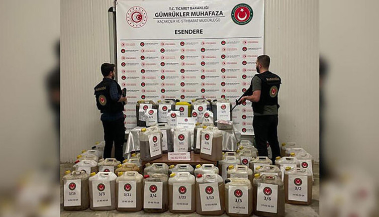 İstanbul'da 2 milyon captagon, Hakkari'de 742 kilo metamfetamin ele geçirildi