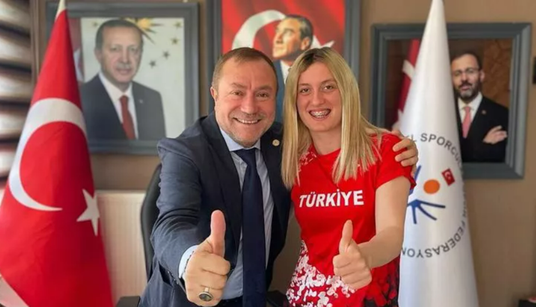 Fatma Damla Altın altın madalyanın sahibi oldu