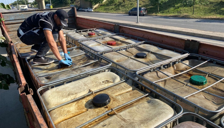 İstanbul’da 20 bin litre kaçak akaryakıt ele geçirildi
