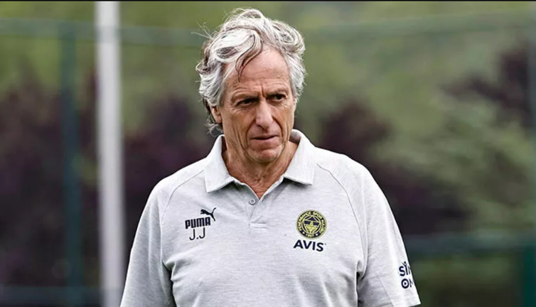 Jorge Jesus'tan taraftarlara Türkçe mesaj