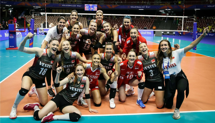 Filenin Sultanları Almanya'ya set vermeden kazandı