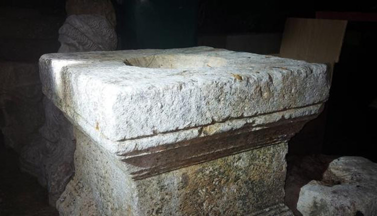 Hatay'da Roma dönemine ait olduğu değerlendirilen 10 kaide ele geçirildi (19 Haziran 2022)