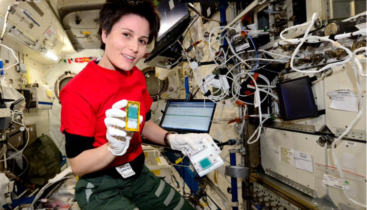 Avrupa Uzay Ajansı astronotu basın toplantısında astronot olmak isteyenlere tavsiyeler verdi