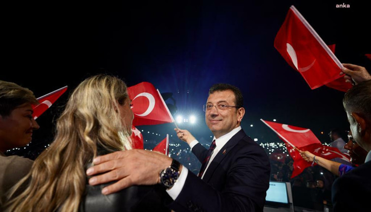 İBB Başkanı Ekrem İmamoğlu, seçim zaferinin 3. yılını kutladı: Ezici çoğunluk 'değişim' istiyor