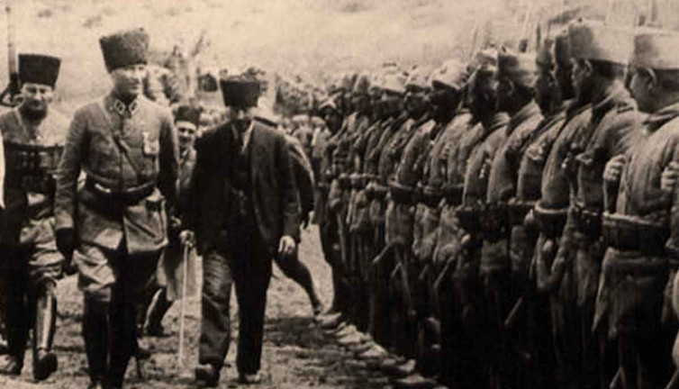 Atatürk, “MERHABA ASKER!” sözünü ilk kez nerede ve nasıl söyledi? Yaşar Gürsoy yazdı.
