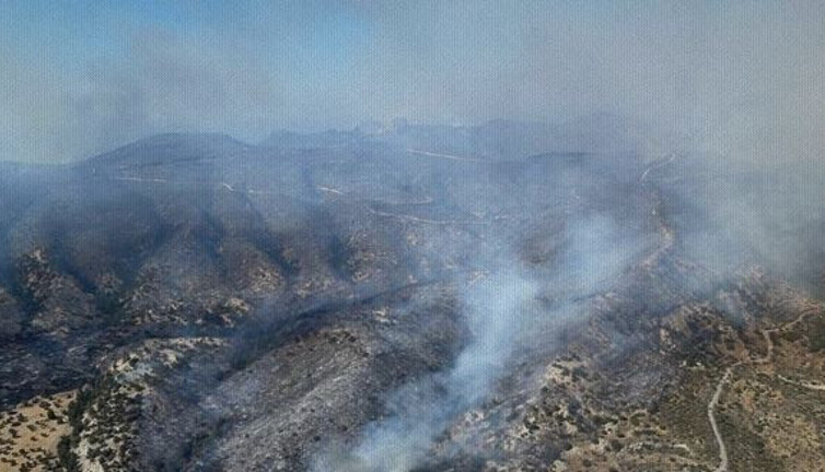 KKTC'deki yangını sağanak yağış söndürdü