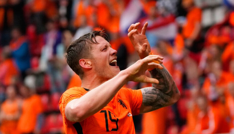 Wout Weghorst imzaya geliyor. Beşiktaş'a yıldız forvet