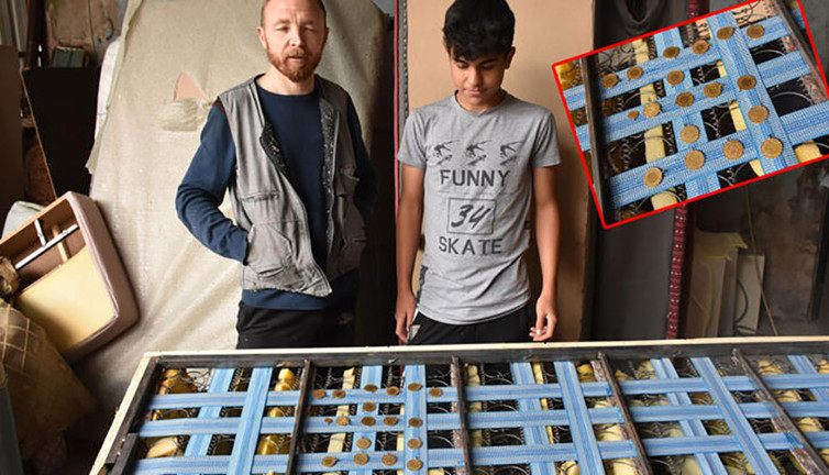 Tamire getirilen kanepeden altın fışkırdı. Gözlerine inanamayan tamirci bakın ne yaptı