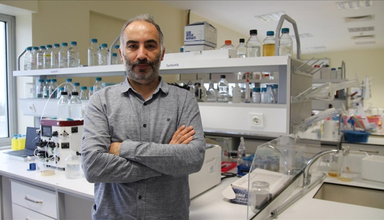 Türk araştırmacılar, Kovid-19’e karşı geliştirilen "burun spreyi" için insan deneylerine geçiyor