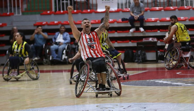 Gaziantep Fenerbahçe'yi yendi, seriyi eşitledi