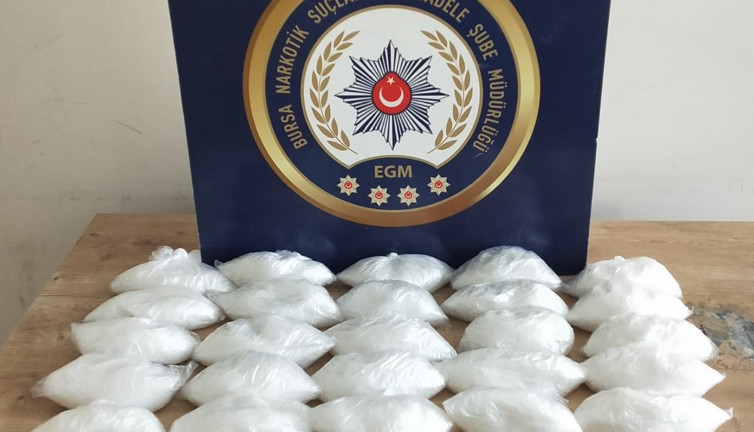 Beş kilo uyuşturucuyu bisiklete sakladılar. Bu haberi gören şeytan tatil rezervasyonu yaptırdı