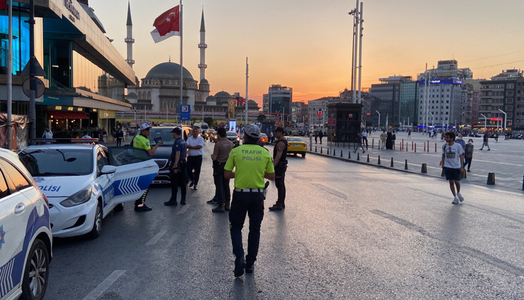 İstanbul’da helikopter destekli ‘Yeditepe Huzur’ uygulaması