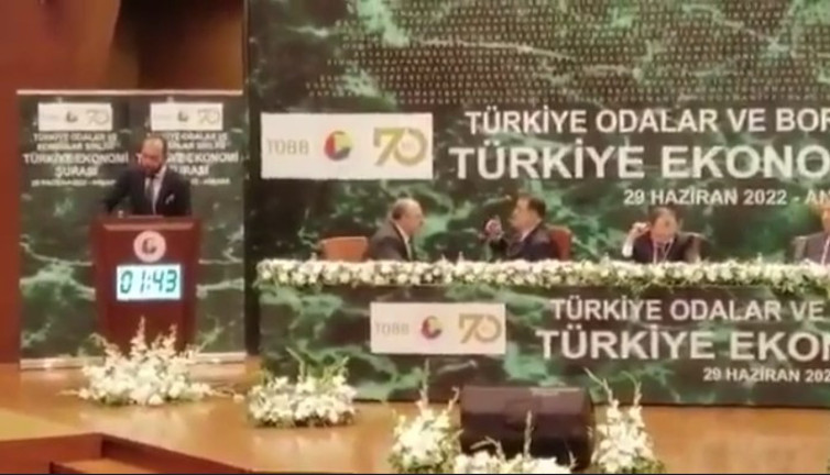 Cumhurbaşkanı Yardımcısı Fuat Oktay'ın önünde flaş sözler| Ticaret Odası Başkanı açtı ağzını yumdu gözünü