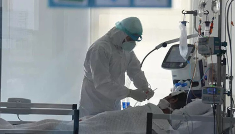 Türk Tabipleri Birliği’nin Pandemi Çalışma Grubu’ndan uyarı. Altıncı Covid-19 dalgası geliyor Sonbahara dikkat