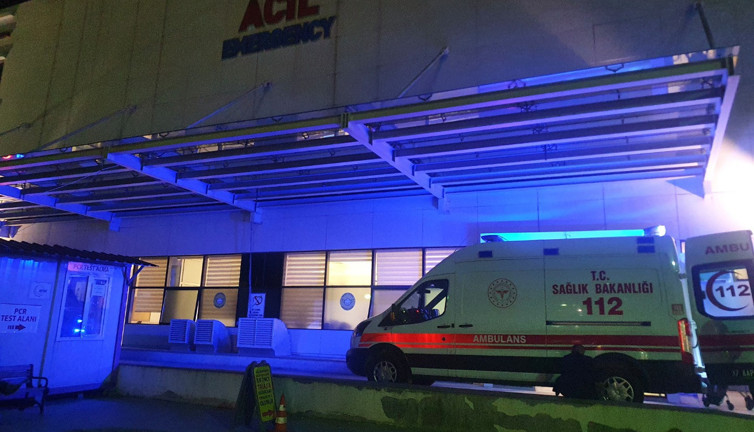 İşcilerin üzerine mermer blok düştü: 1 ölü, 1 yaralı