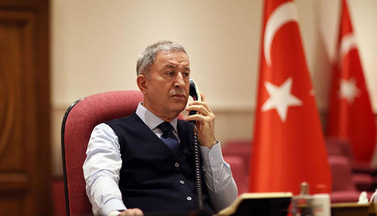 Bakan Akar, Ukrayna Savunma Bakanı Reznikov ile görüştü