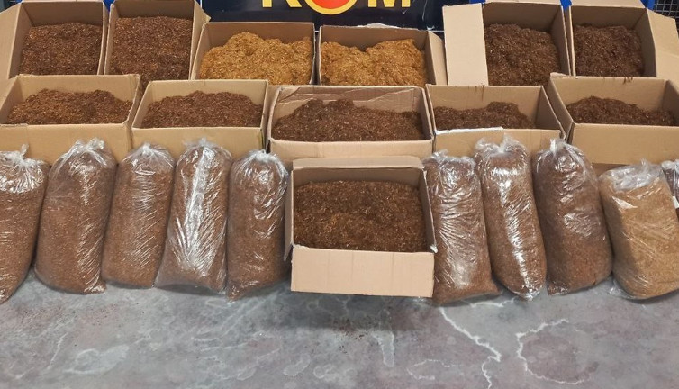 Denizli'de tütün ve silah kaçakçılığı yapan şahıslara operasyon