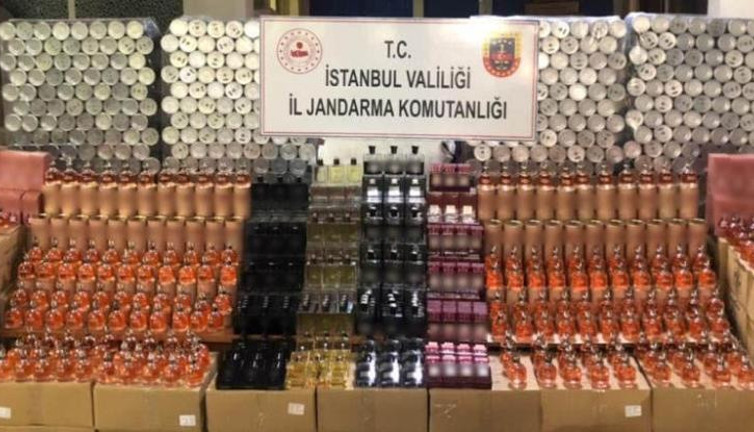 Dışı orjinal içi sahte. Jandarmadan parfüm baskını