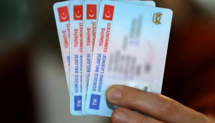 Araç kiralama uygulaması kullandılar: Ehliyet bilgileri çalındı