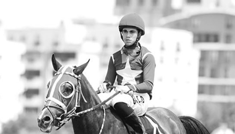 At yüzdüren apranti boğularak öldü