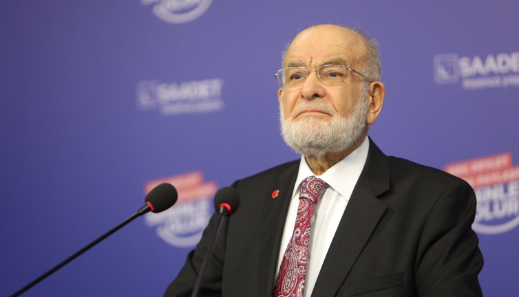 Temel Karamollaoğlu’ndan ‘15 Temmuz’ mesajı: Yenikapı Ruhu’nun üstüne tuz ruhu döküp öldürdünüz