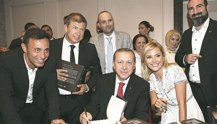 Mustafa Sandal da isyan etti: Mültecilerin misafirliği bitmiştir