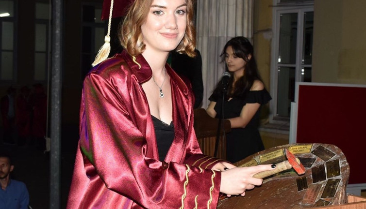 Yılmaz Özdil'in gurur günü. Sosyal medyadan kendi açıkladı