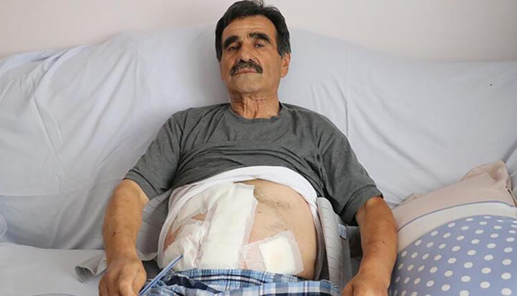 11 yerinden bıçaklandı, 53 yıllık mesleğini bıraktı