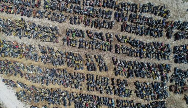 Dövizle getirilen binlerce araç çürüyor otoparklar araç mezarlığına dönüştü