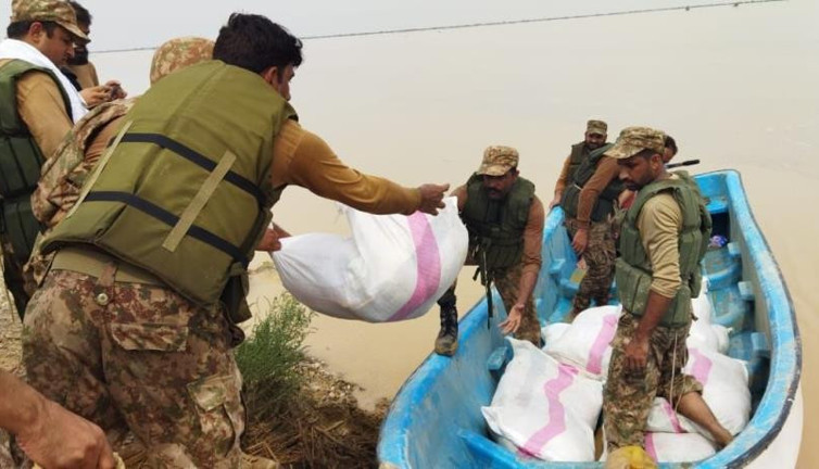 Pakistan’daki muson yağmurları vurdu. Selde 111 kişi öldü