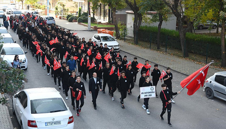 Şehit öğretmen Ayşenur Alkan için yürüdüler