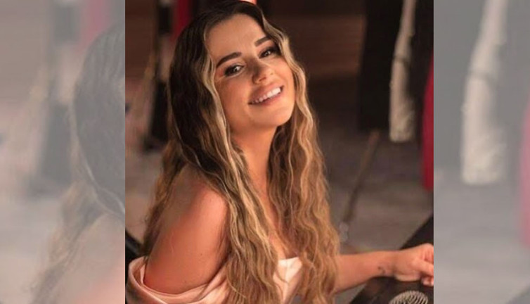 Merve Özbey'den çocuklarına mektup. "Biz değiştiremedik özür dileriz" sözleriyle bitirdi