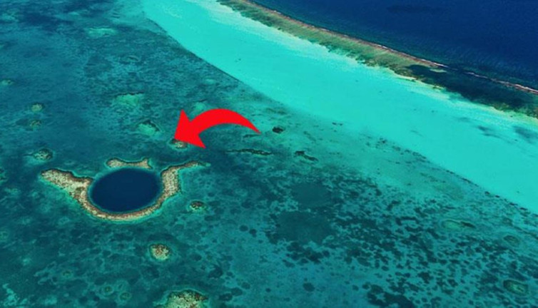 Gemiden dünyanın en derin çukuruna düştü