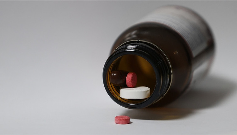 Almanya'da 299 ilaçta tedarik sorunu