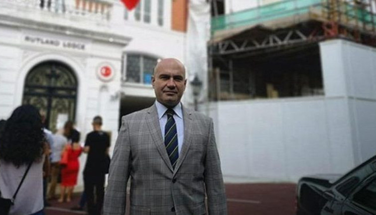 Turhan Çömez açıkladı. Balkan mafyasının merkezi olan ülke Türkiye'de terör uyarısı yaptı