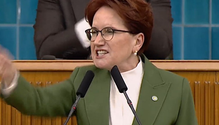 Türkiye hala bu olayı konuşuyor. Belediyenin öğrencilere vereceği bedava yemeğin yasaklanması Meral Akşener'i çıldırtmıştı