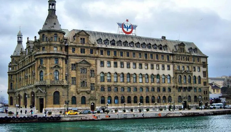 Uzun süredir kapalı olan Haydarpaşa Garı hakkında yeni gelişme
