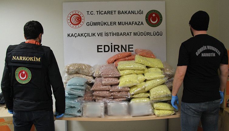 Kapıkule'de 442,7 kilo uyuşturucu ele geçirildi