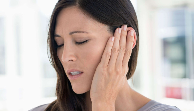 Kulak çınlamasına neden olan sebepleri duyunca şaşıracaksınız. Meğer bu hastalıkların habercisiymiş