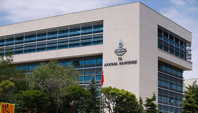 Flaş… Flaş… AYM’den ‘soyadı değiştirme’ kararı