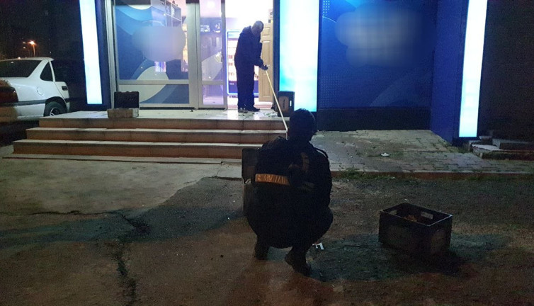 Veresiye vermeyince iş yeri kurşunlandı