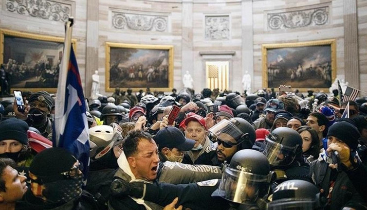 ABD’de 6 Ocak baskınında görev yapan kolluk kuvvetlerine altın madalya