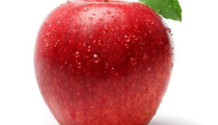 Vitamini resmen katlanıyor. Elmayı yıllarca yanlış tüketmişiz