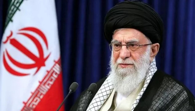İran lideri Hamaney'in kız kardeşinden zehir zemberek sözler. Darbeyi en yakınından yedi