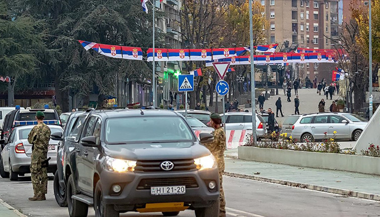 AB ve NATO'dan Kosova'daki şiddet olaylarına tepki