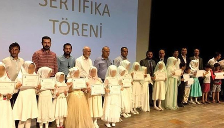 Aile Bakanlığı'ndan Nurcu Vakfa binlerce Euro hibe. Bakanlık çocukları cemaate emanet etti